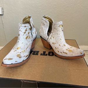 Metallic hair on hide Ariat Dixon booties